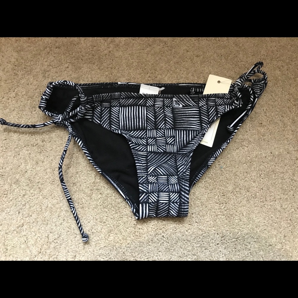 NWT Roxy bikini bottoms